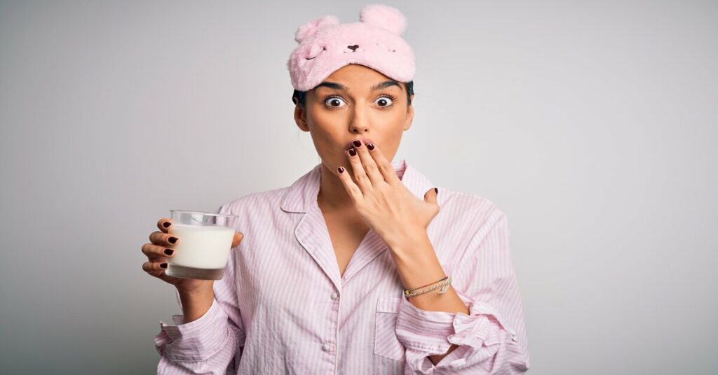 does-milk-help-you-sleep-a-look-at-the-benefits-and-risks-aspired-vision